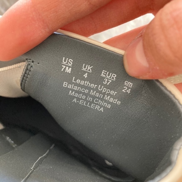 Sarto Anthropologie Ellera Ivory Leather Chelsea Boots Sz 7 - Picture 13 of 13